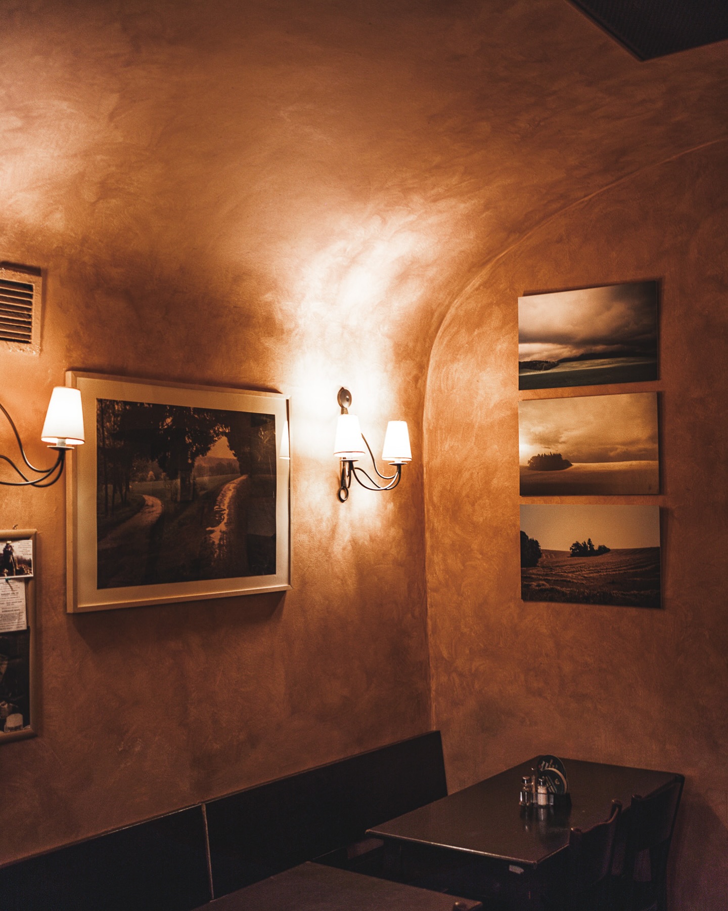 3+3+3 U Tří zlatých trojek - restaurace